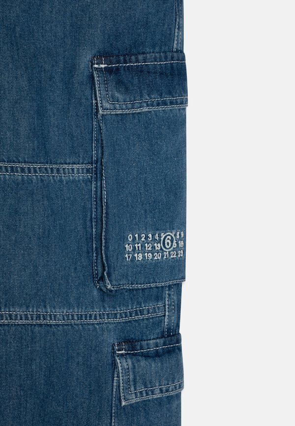 MM6P177U - Relaxed fit jeans4