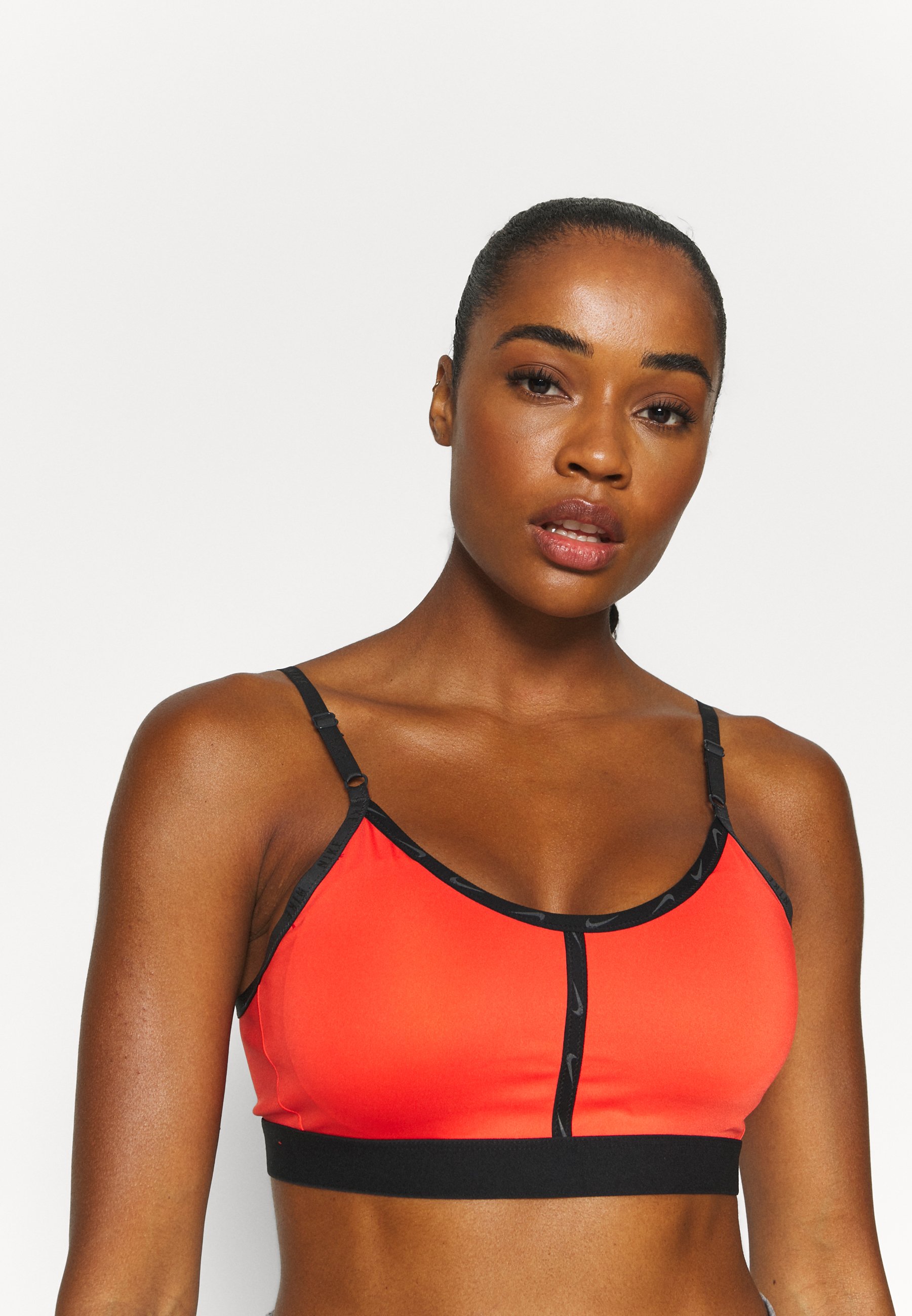 Nike Performance INDY LOGO CUTOUT BRA - Sport-bh met light support - chile  red/black/white/rood - Zalando.nl