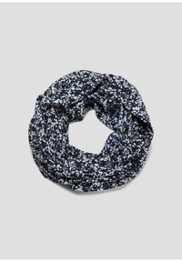 s.Oliver Szalik komin