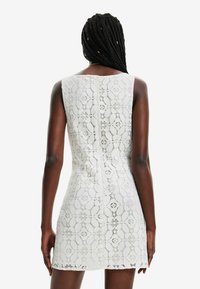 Desigual Vestido informal - white