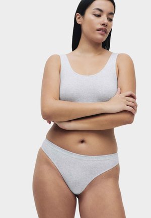 Marks & Spencer, - Brazyliany