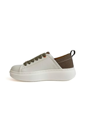 ALEXANDER SMITH ACBC WEMBLEY - Sneakers basse - white green