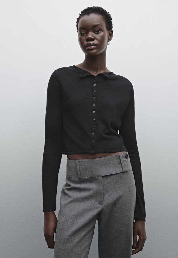 SHORT BLEND - Strickjacke