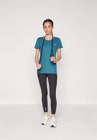 Puma PERFORMANCE TEE - T-skjorte til trening - cold green