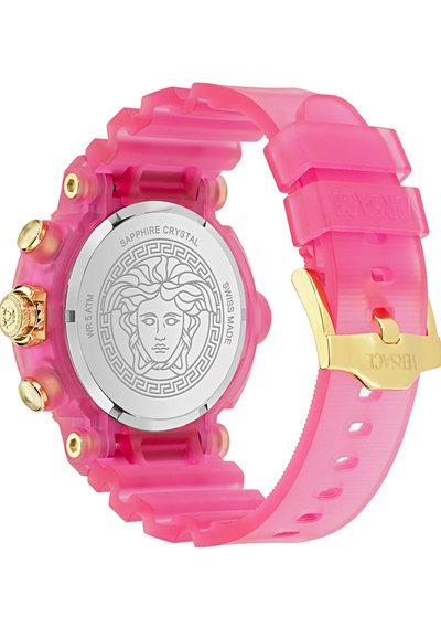 Roosa poolläbipaistev randmekell kuldsete nuppude ja pandlaga, hõbedane tagasi Medusa pea graveeringuga ning tekstiga "Sapphire Crystal Swiss Made".