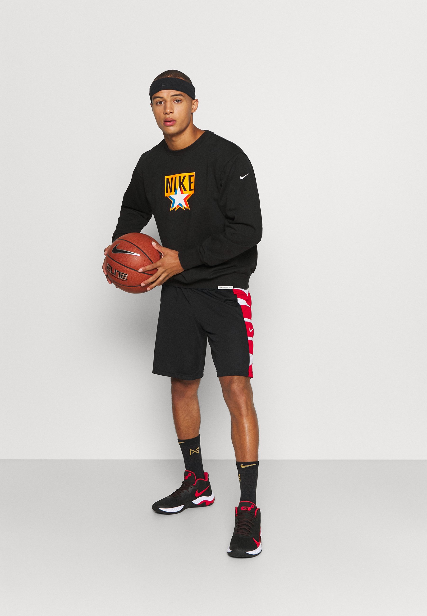 Nike Performance GRAPHIC CREW - Sudadera - black/negro - Zalando.es
