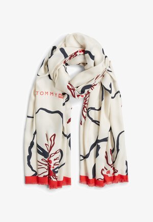 Weißer Schal mit floralem Muster in Marineblau und Rot, mit einem einfarbigen roten Rand und Fransen. Das Markenetikett trägt die Aufschrift "TOMMY" in Rot.