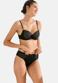 Lisca GORGE PRÉFORMÉ PRINCESS - Soutien-gorge à armatures - noir