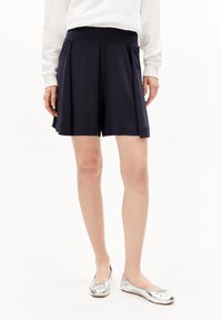 ARMEDANGELS AAREZU - Shorts - night sky