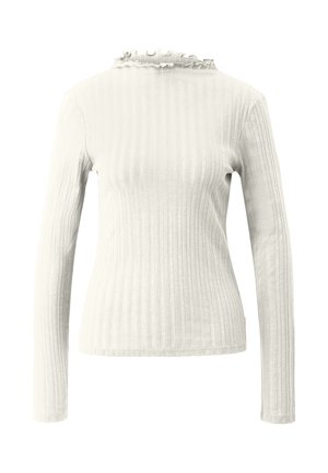 Haut à manches longues blanc à côtes avec un col volants. Le tissu a une apparence texturée, offrant un ajustement près du corps.