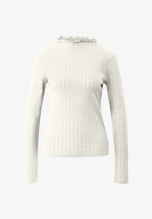 Top blanco de manga larga acanalada con un escote con volantes. La tela tiene un acabado texturizado, ofreciendo un ajuste ceñido al cuerpo.