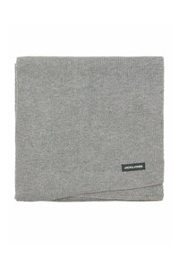 Sciarpa grigia lavorata a maglia con una texture morbida e una piccola etichetta nera con la scritta "JACK & JONES" su un bordo. Design semplice e rettangolare.