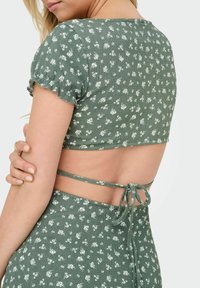 ONLY ONLHILLARY MIDI - Denní šaty - balsam green