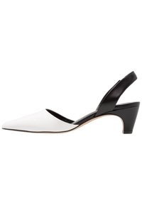 Bruno Premi Klasické lodičky - white