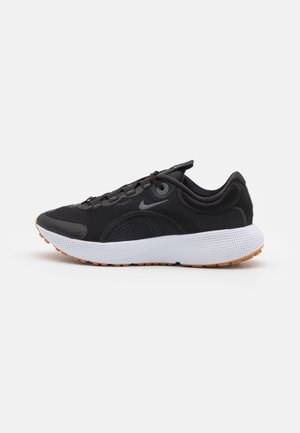 Laufschuh Straße - black