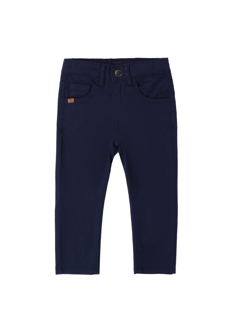 Pantalones de algodón azul marino con una textura suave, que cuentan con un botón delantero y cremallera en la bragueta, además de dos bolsillos delanteros. Logo bordado en la parte trasera.