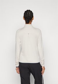 J.LINDEBERG Sports STEFFI MID LAYER - Sudadera - moonbeam