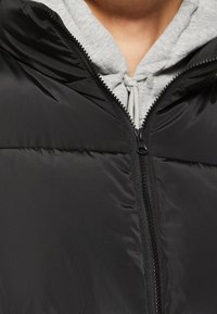 Urban Classics Weste - black
