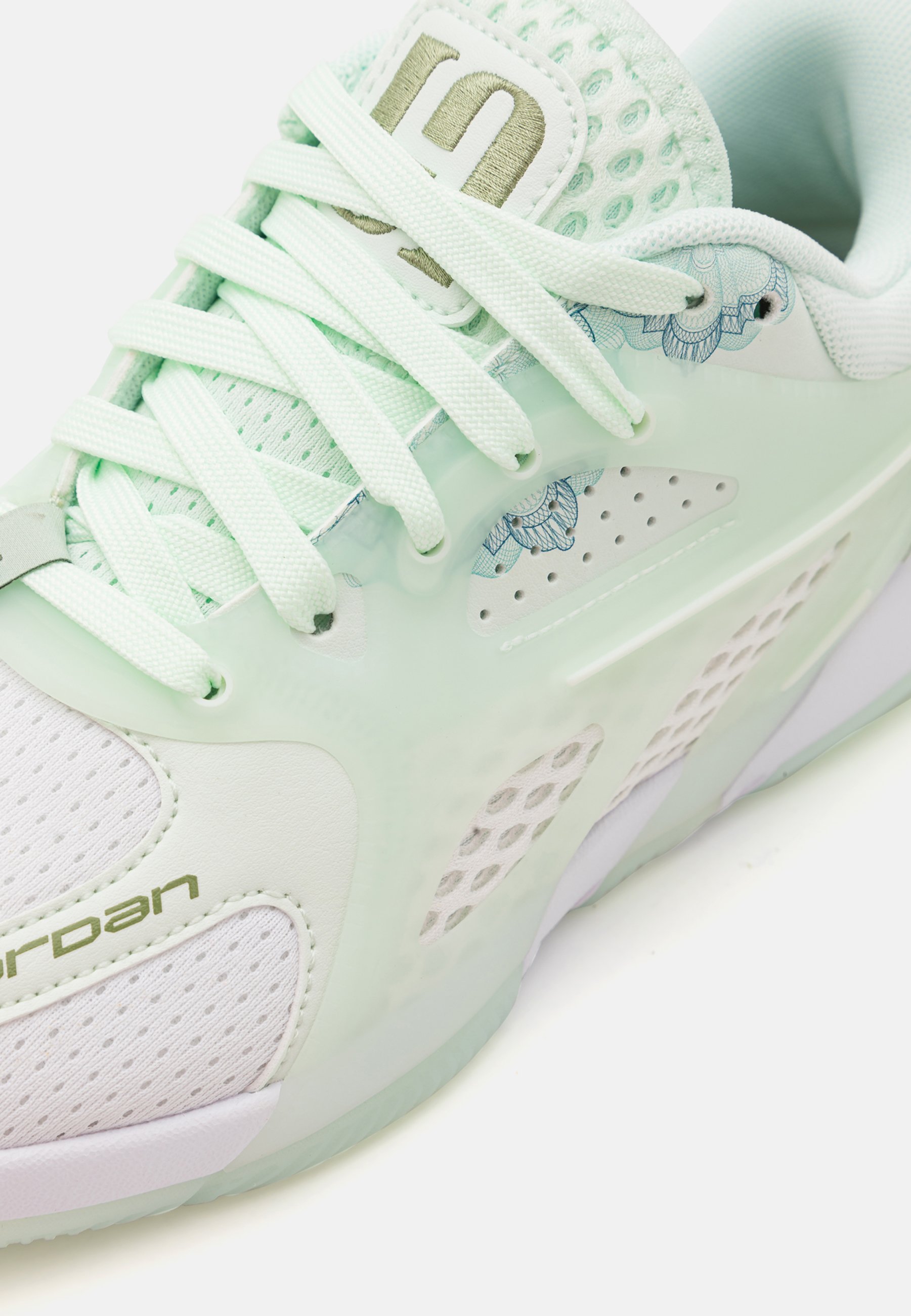 jordan white running shoes