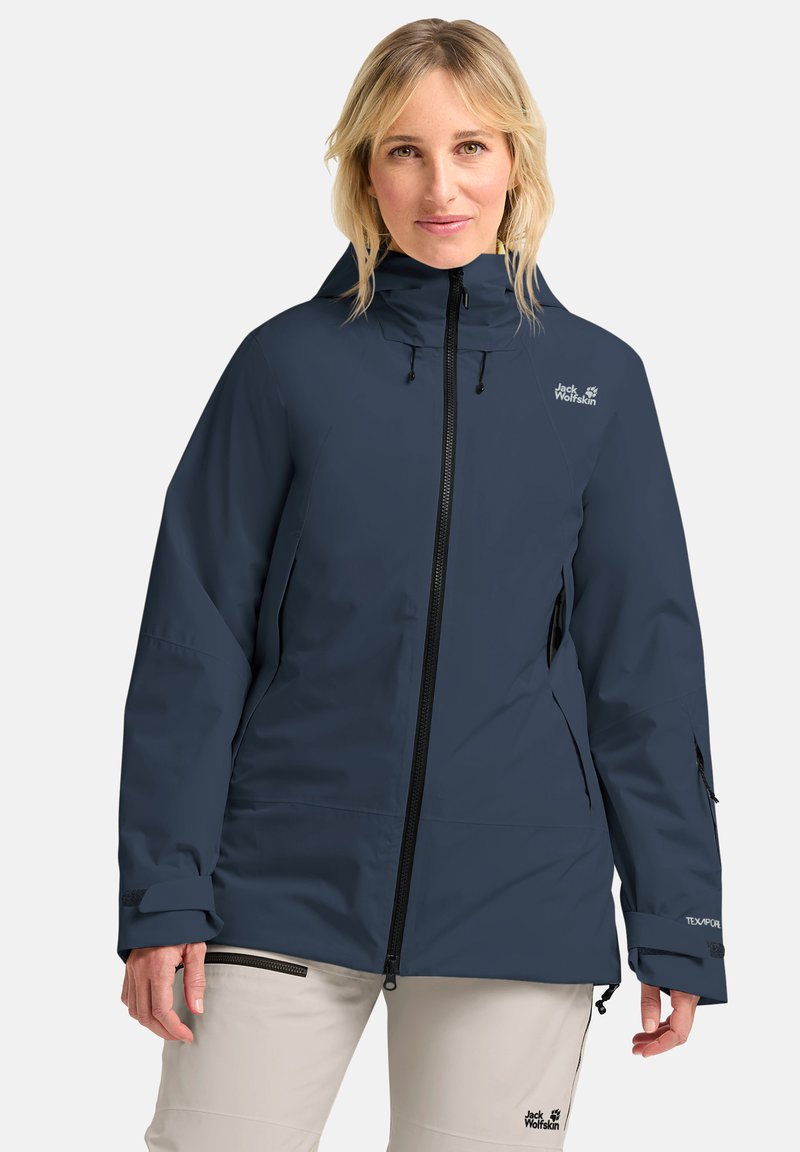 Marineblaue wasserdichte Jacke mit verstellbarem Kapuze, Frontreißverschluss und Seitentaschen. Mit Logo auf der linken Brust und strukturierten Ärmelabschlüssen.