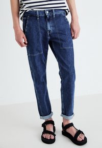 Levi's® - 502™ TAPER HI BALL UTILITY - Straight leg jeans - every season Miniatuurafbeelding 1