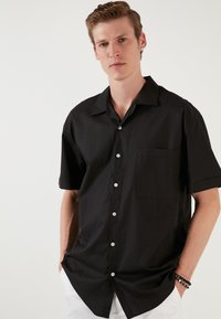 Buratti REGULAR FIT - Srajca - black