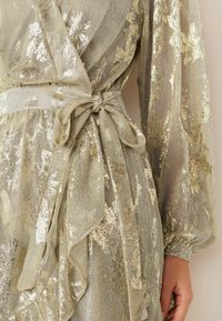 Next WRAP RUFFLE- REGULAR FIT - Koktélruha / Partiruha - silver metallic