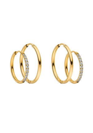 Paar goldene Creolen, jeweils mit einem kleineren angrenzenden Ring, der eine Reihe eingearbeiteter klarer Edelsteine aufweist.