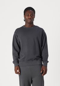 Jack & Jones - JJECHARGE OVERSIZE FADED CREW NECK - Sportinis megztinis - castlerock Miniatiūros vaizdas 1