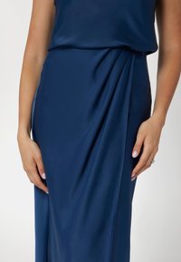 Guess Trapecinis sijonas - blu