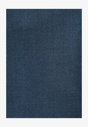 Dunkelblauter Stoff mit feiner, gleichmäßiger Textur, der ein subtileres Webmuster zeigt, geeignet für Bekleidung oder Polsterung. Weiches und strapazierfähiges Material.