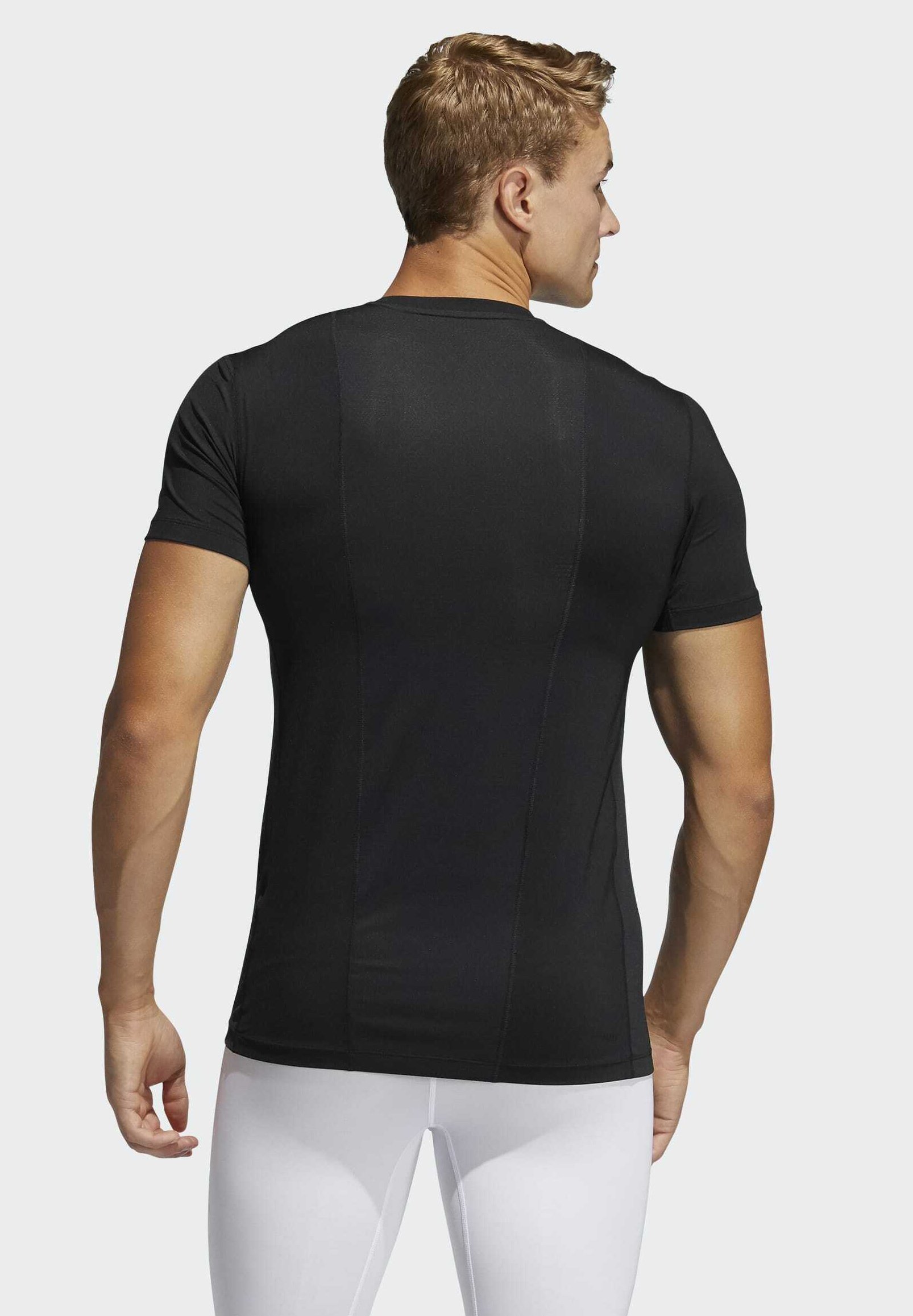 training fit performance tee