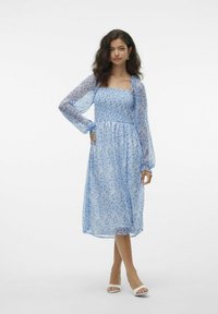 Vero Moda SMILLA LANGES  - Denní šaty - snow white