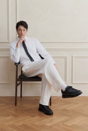 KARL LAGERFELD, KAPRI KUSHION - Sneaker low - black