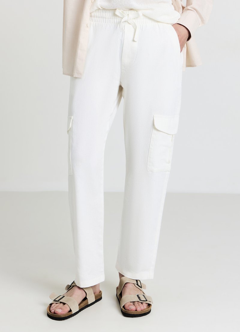 Calliope UNITA - Cargohose - bianco lana