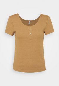 Ribbet kortærmet top i sennepsgul, med en rund halsudskæring og fem knaplukninger. Blød tekstur og tætsiddende design.