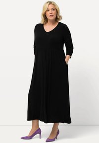 Ulla Popken EMPIRE CLASSIC czarny