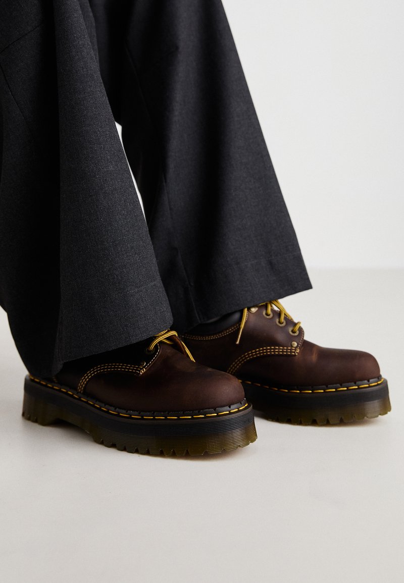 Dr. Martens 8053 QUAD I ARC UNISEX - Schnürer - dark brown 