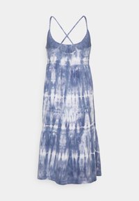 Sukienka bez rękawów o długości do połowy uda w niebieskim wzorze tie-dye. Posiada dopasowaną górę, falbaniaste spódnice i krzyżujące się ramiączka na plecach. Lekki materiał.