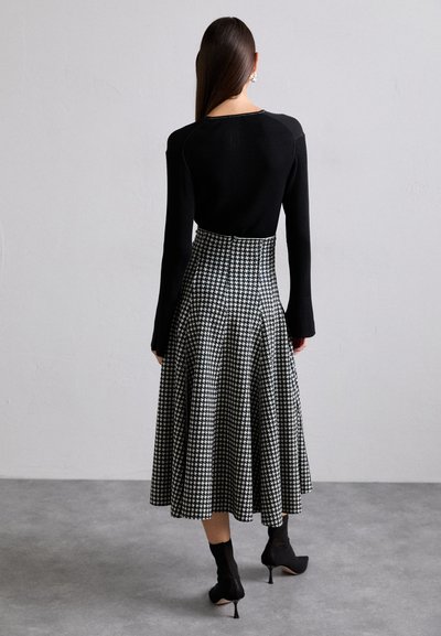 Norma Kamali GRACE SKIRT - Πλισέ φούστα - black