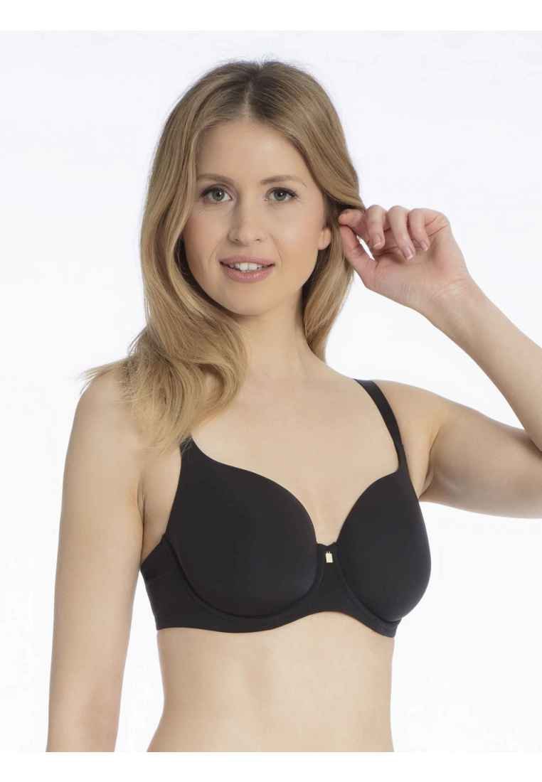 Czarny stanik z gładkimi formowanymi miseczkami, regulowanymi ramiączkami i małym złotym akcentem na środku. Charakteryzuje się klasycznym wzornictwem i miękką teksturą.