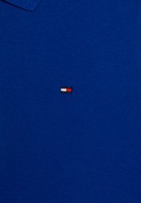 Tommy Hilfiger FLAG - Polo - ultra blue