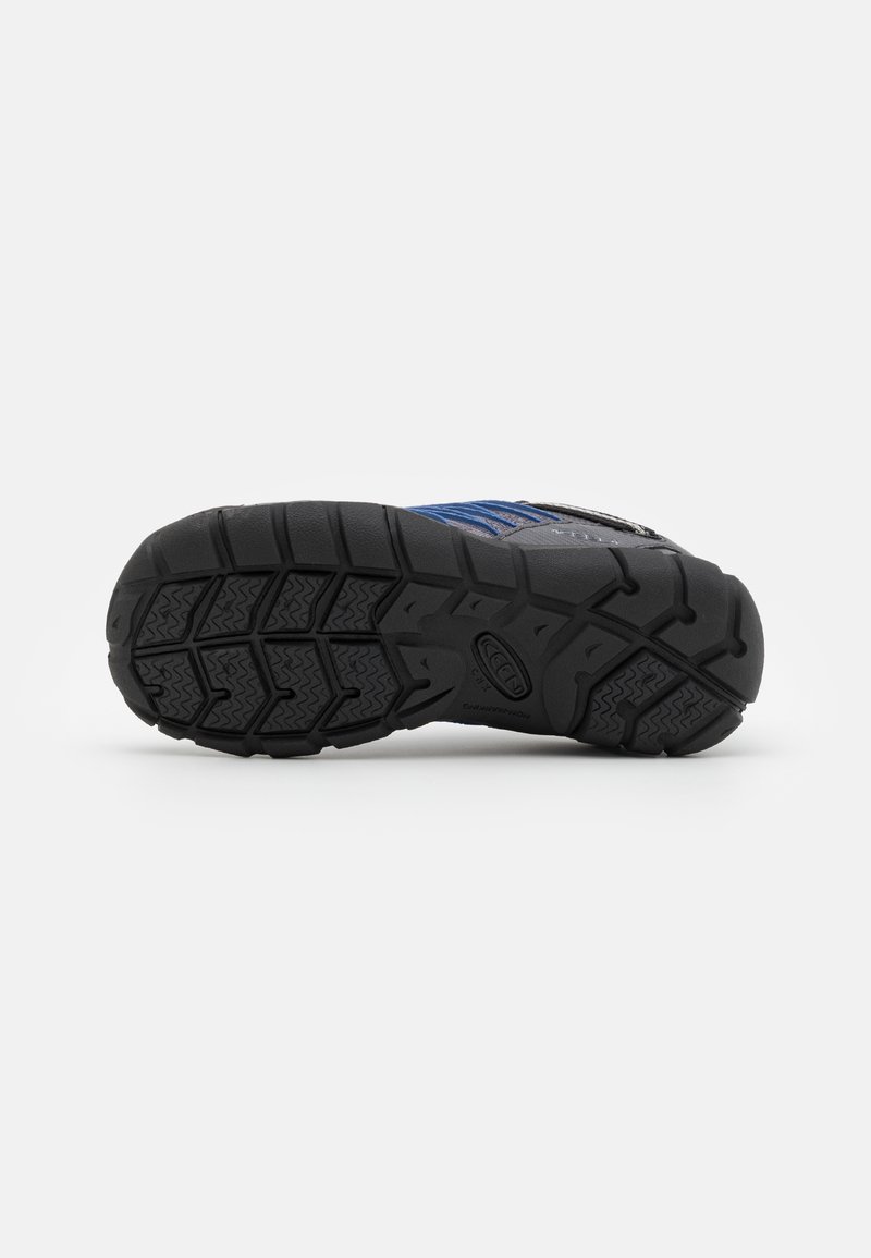 Kinder Sportschuhe | Keen CHANDLER CNX YOUTH UNISEX Hikingschuh black/bright cobalt/schwarz - QW78101 Kinder Sportschuhe | Keen CHANDLER CNX YOUTH UNISEX Hikingschuh black/bright cobalt/schwarz - QW78101