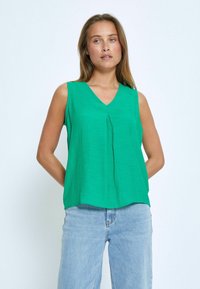 Desires Pusero - ming green