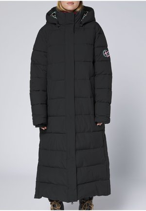 Schwarzer, gesteppter langer Mantel mit Kapuze, ausgestattet mit einem Reißverschluss vorne, elastischen Bündchen und gemustertem Innenfutter. Verfügt über ein Logo-Akzent am Ärmel.