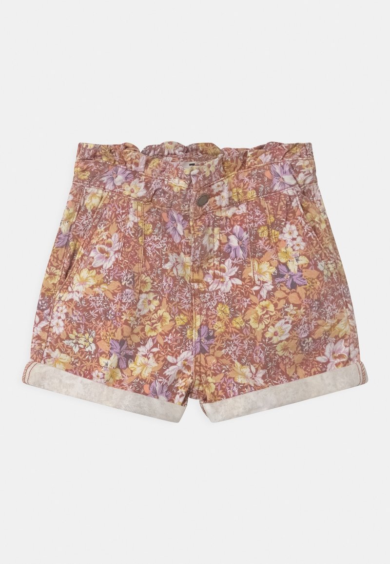 Shorts taille haute avec une ceinture à volants, motif floral en rose pastel, jaune et violet, et ourlet retroussé sur fond blanc.