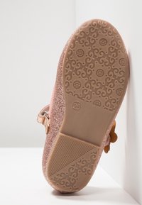 Friboo Bailarinas con hebilla - rose gold-coloured