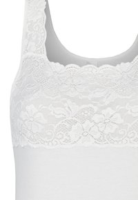 Nina von C. Top - white