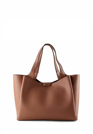 Borsa tote in pelle marrone con texture, dotata di doppi manici a spalla e piccolo logo in rilievo al centro anteriore.