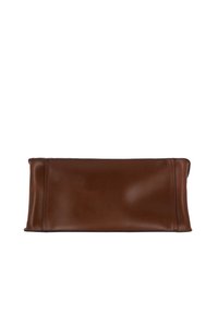 Brun læder flad rektangulær pung eller clutch med synlige syninger i siderne og en glat overflade, vist fra bunden.